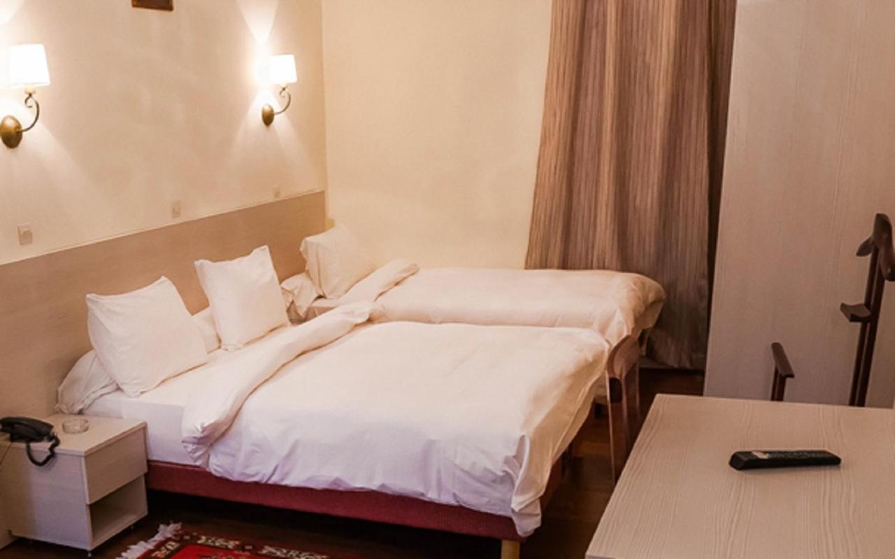 Hotel Suisse Algír Kültér fotó